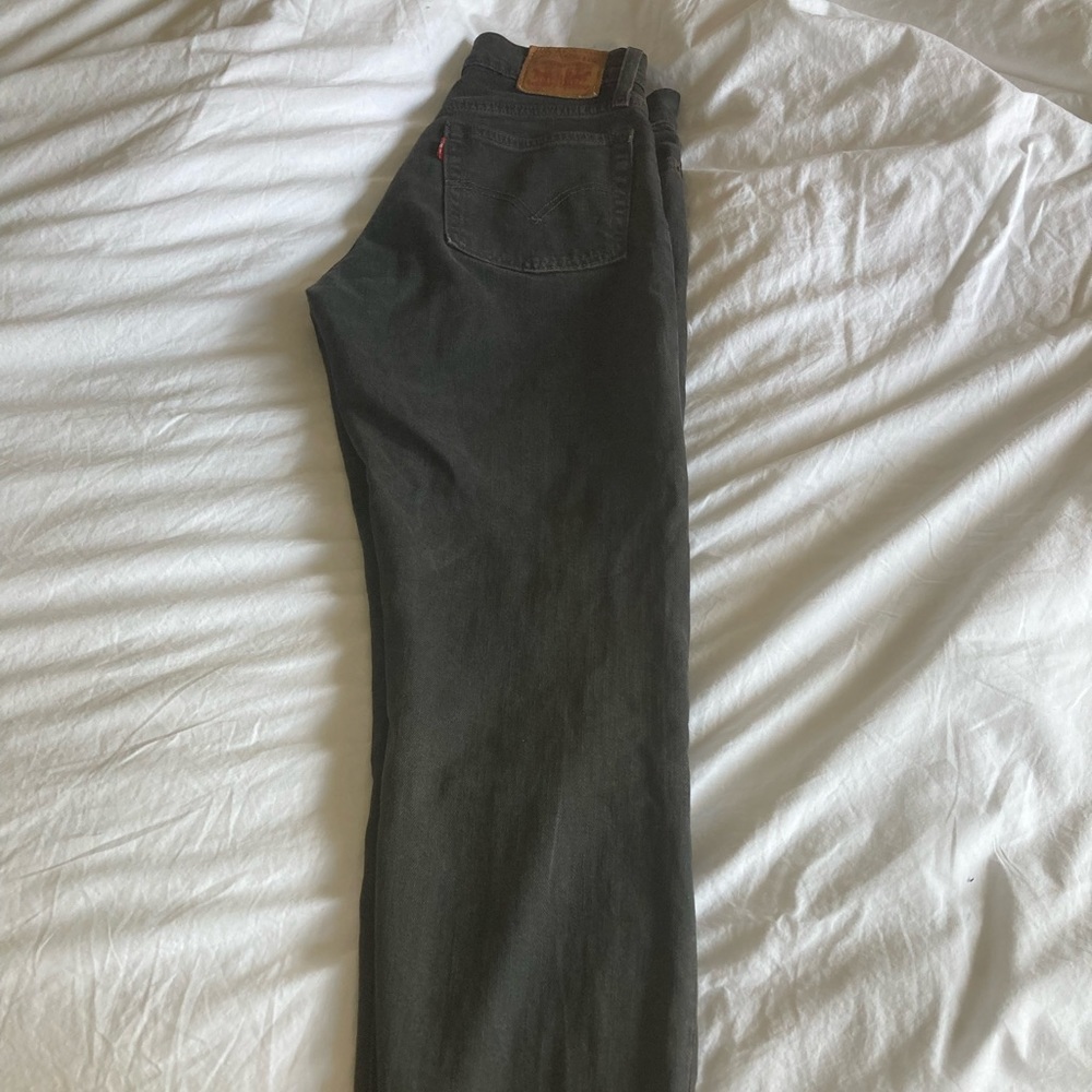 Levi’s black Wedgie jeans